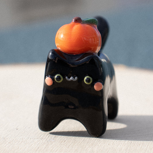 pumpkin catto!!! (v spooooky)